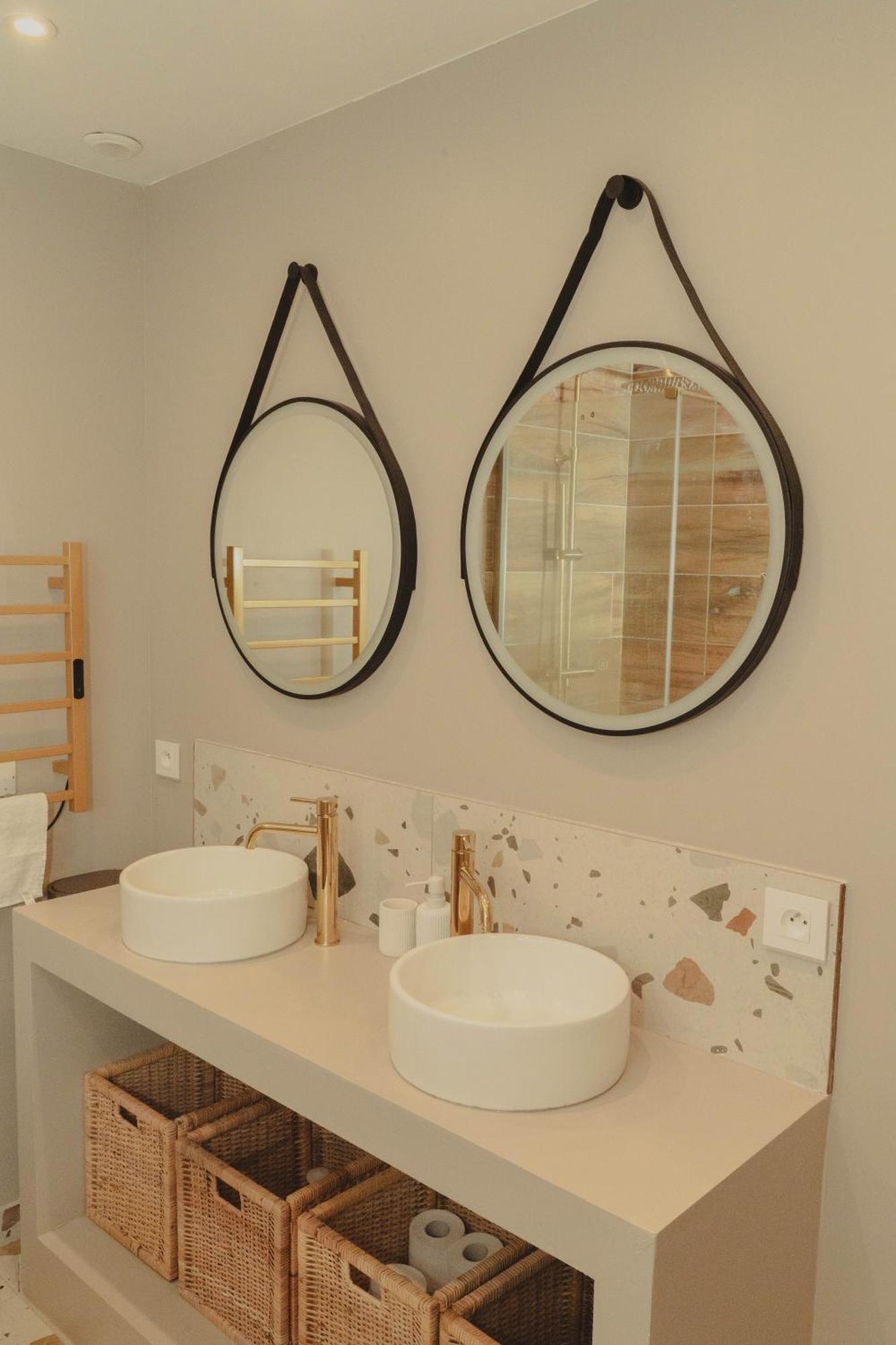 Au Coeur De Hyeres, Ideal Pour Les Couples ! * Hyeres